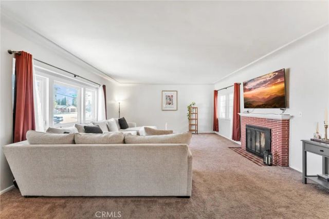 9287 Alder, Fontana, CA 92335