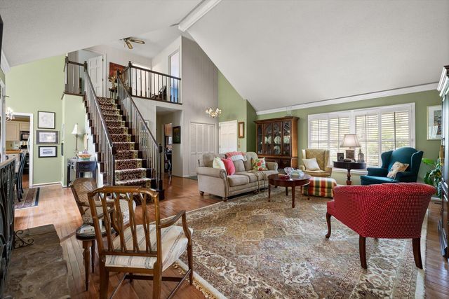 935 Dunsinane Road, Signal Mountain, TN 37377