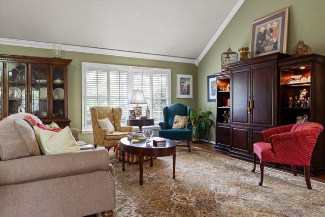 935 Dunsinane Road, Signal Mountain, TN 37377