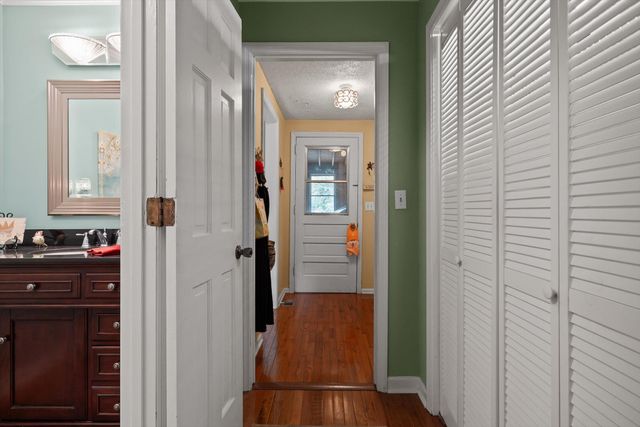 935 Dunsinane Road, Signal Mountain, TN 37377