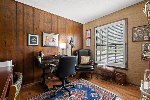 935 Dunsinane Road, Signal Mountain, TN 37377