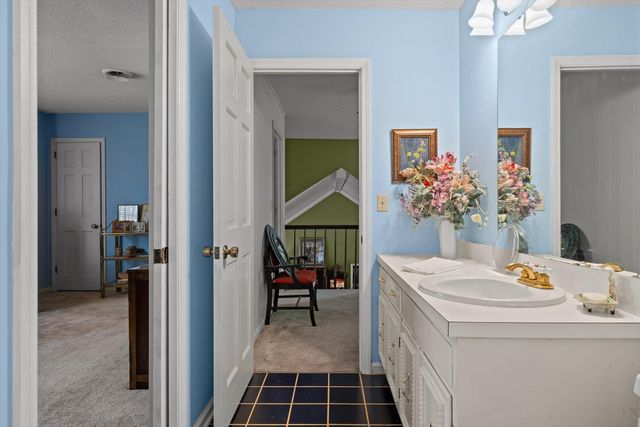935 Dunsinane Road, Signal Mountain, TN 37377