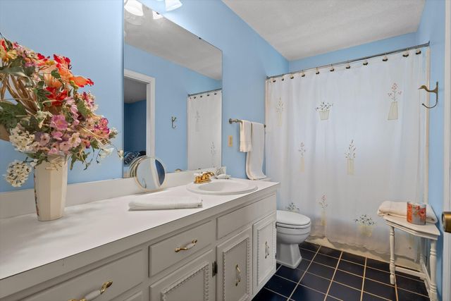 935 Dunsinane Road, Signal Mountain, TN 37377