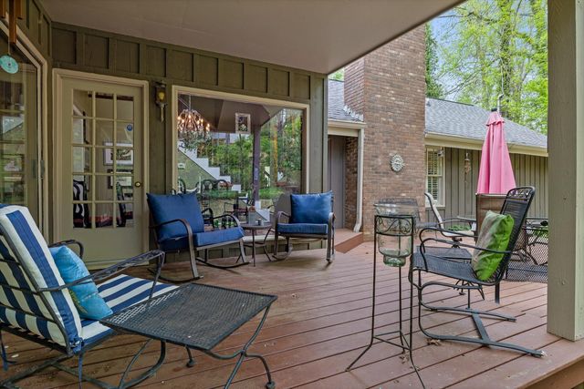 935 Dunsinane Road, Signal Mountain, TN 37377