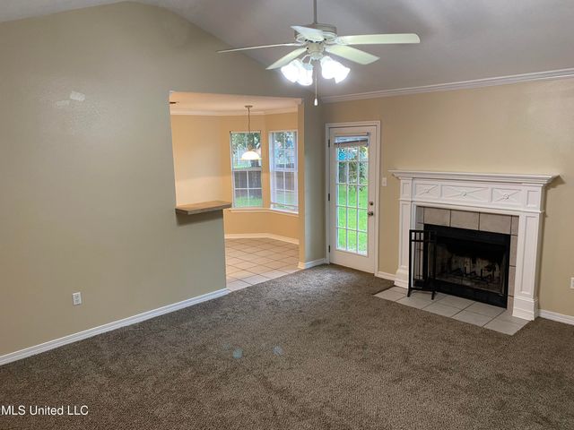 8133 Rue Hollifield, Ocean Springs, MS 39564