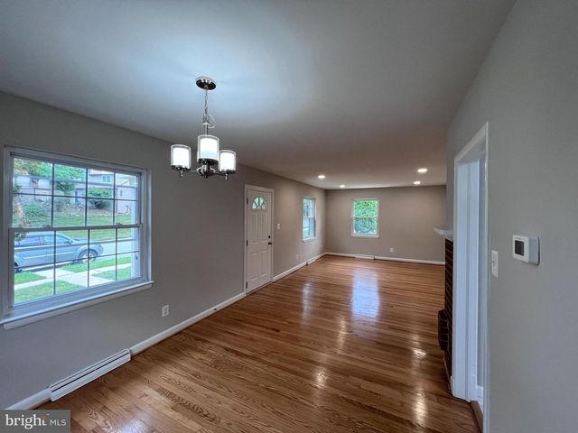 1717 GREENSPRING DR, Lutherville Timonium, MD 21093