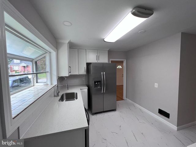 1717 GREENSPRING DR, Lutherville Timonium, MD 21093
