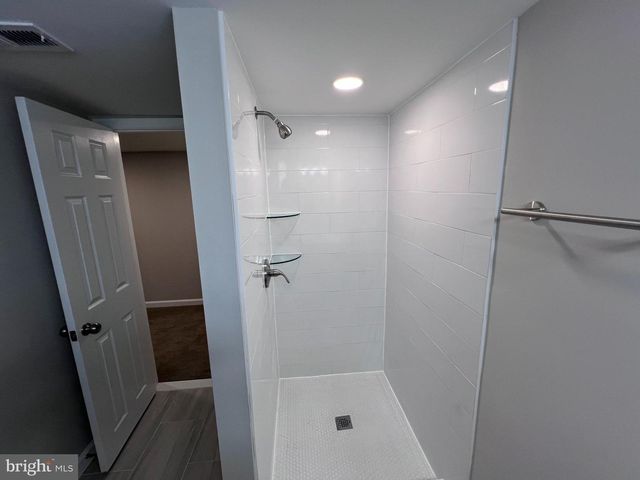 1717 GREENSPRING DR, Lutherville Timonium, MD 21093