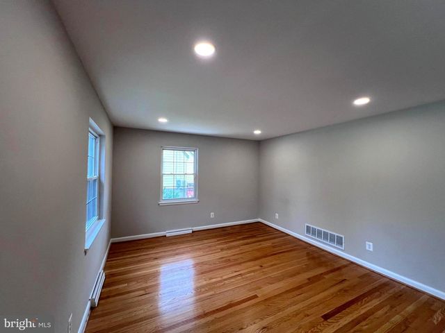 1717 GREENSPRING DR, Lutherville Timonium, MD 21093