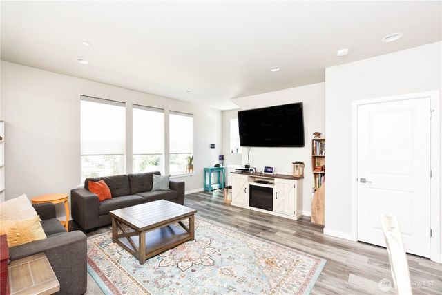 14229 9th Place W, Lynnwood, WA 98087