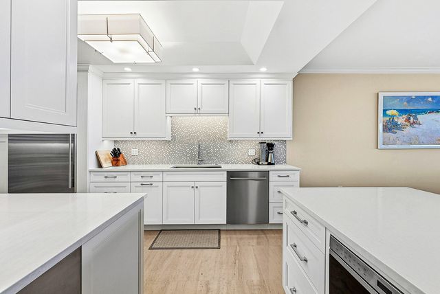 2001 SE Sailfish Point Boulevard 313, Stuart, FL 34996