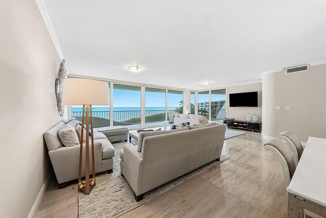 2001 SE Sailfish Point Boulevard 313, Stuart, FL 34996