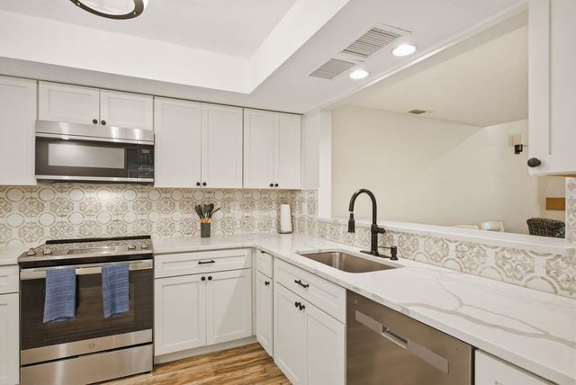 3130 EAGLES LANDING CIRCLE W, Clearwater, FL 33761