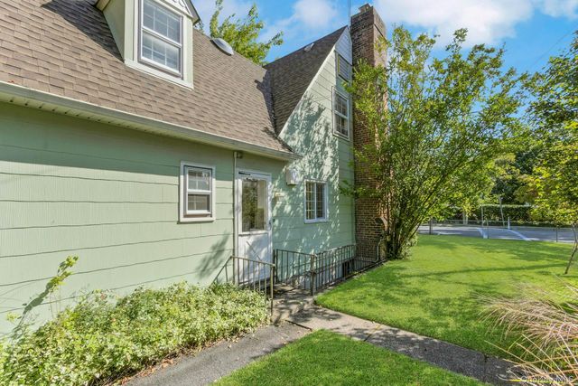 160 N Broadway, Nyack, NY 10960