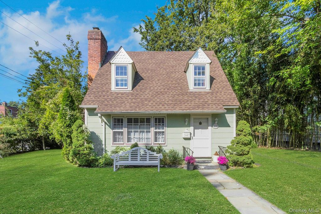 160 N Broadway, Nyack, NY 10960 — exterior