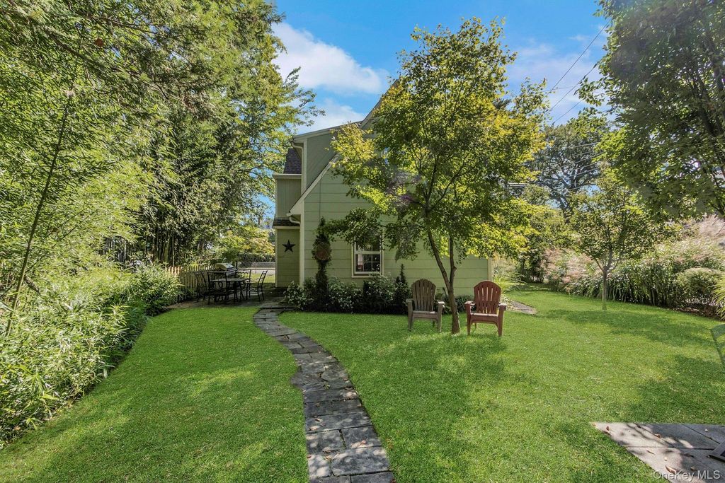 160 N Broadway, Nyack, NY 10960 — photo 2