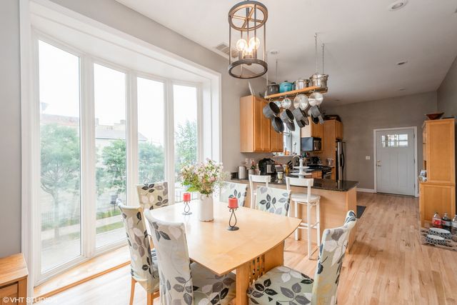 2901 W Washington Boulevard 2, Chicago, IL 60612