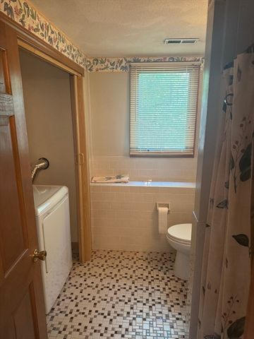 6 Russell Circle 6, Burlington, MA 01803