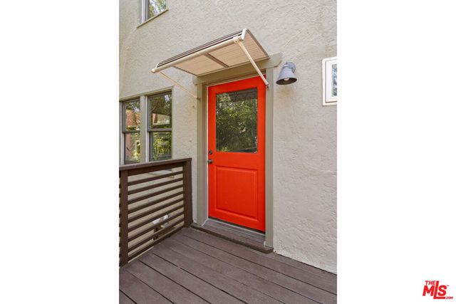 830 Robinson Street, Los Angeles, CA 90026