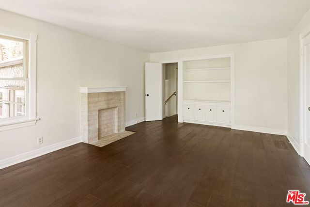 830 Robinson Street, Los Angeles, CA 90026