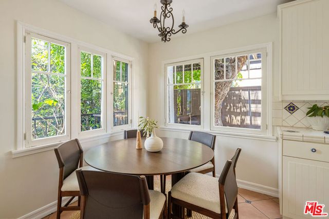830 Robinson Street, Los Angeles, CA 90026