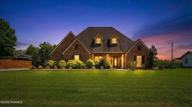 1141 Lake Martin Road, Breaux Bridge, LA 70517