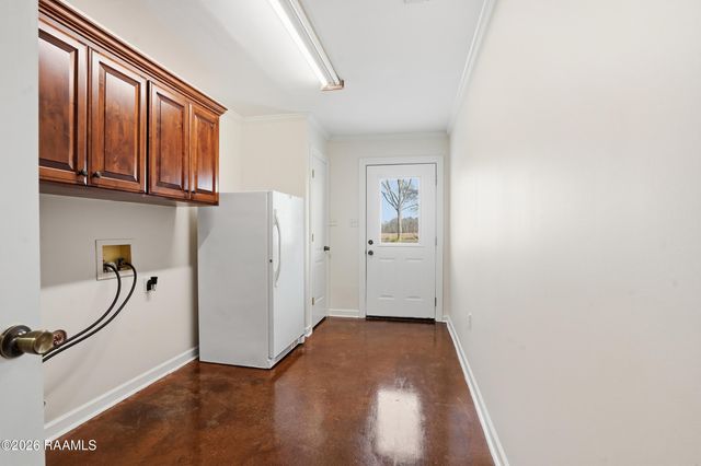 1141 Lake Martin Road, Breaux Bridge, LA 70517