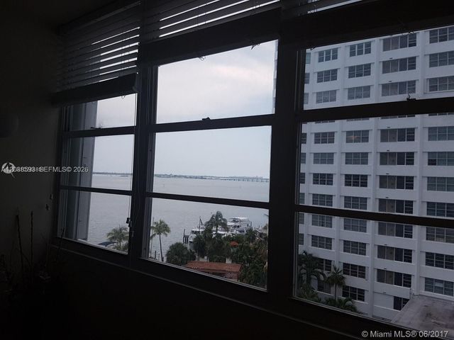 801 Brickell Bay Dr 765, Miami, FL 33131