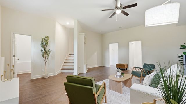 157 Lena Loop, Burns, TN 37029