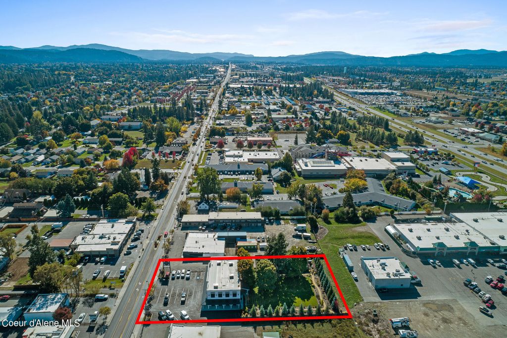 9493 N GOVERNMENT WAY, Hayden, ID 83835 photo 16