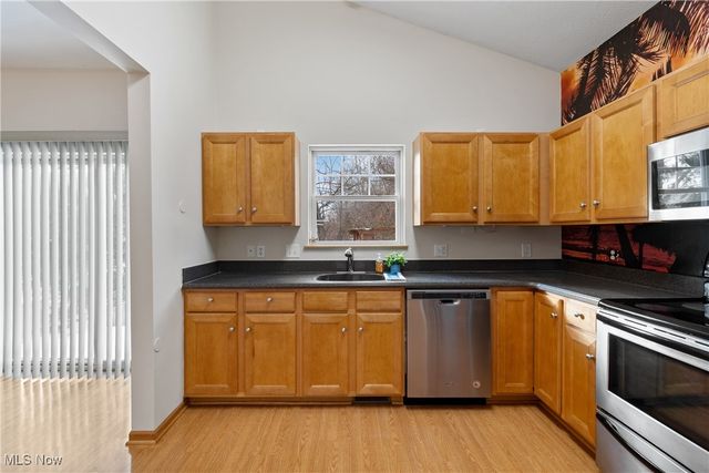 3108 Vermont Place, Green, OH 44312