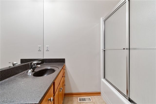 3108 Vermont Place, Green, OH 44312