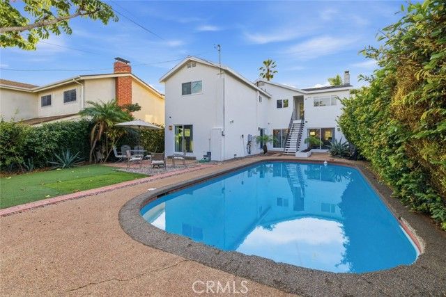 3640 Pine Avenue, Long Beach, CA 90807