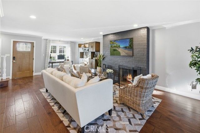 3640 Pine Avenue, Long Beach, CA 90807