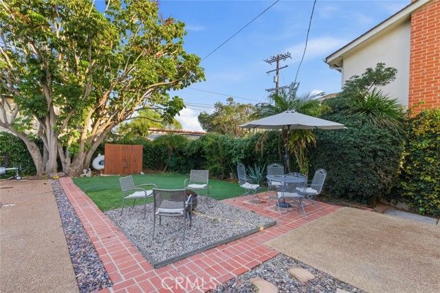 3640 Pine Avenue, Long Beach, CA 90807