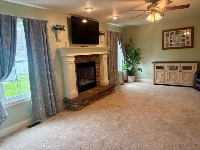 2815 SUNSET Trail, Waterford, PA 16441