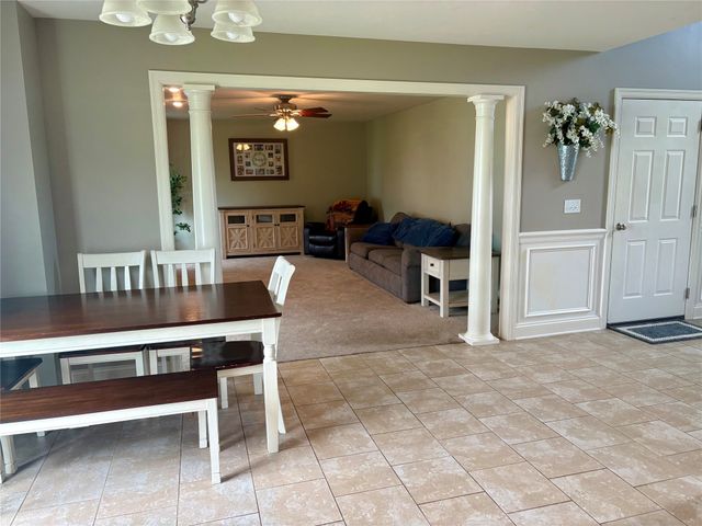 2815 SUNSET Trail, Waterford, PA 16441