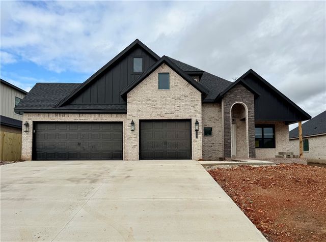 1506 Lookout Lane, Cave Springs, AR 72718