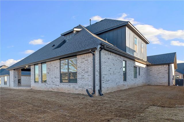 1506 Lookout Lane, Cave Springs, AR 72718