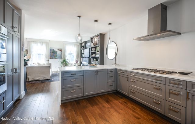 314 Warren Street, Hudson, NY 12534