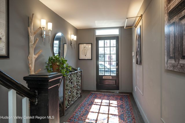 314 Warren Street, Hudson, NY 12534