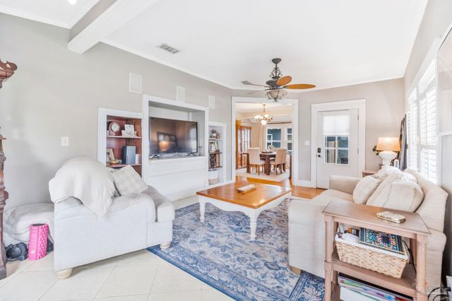 1630 E Lee St, Pensacola, FL 32503