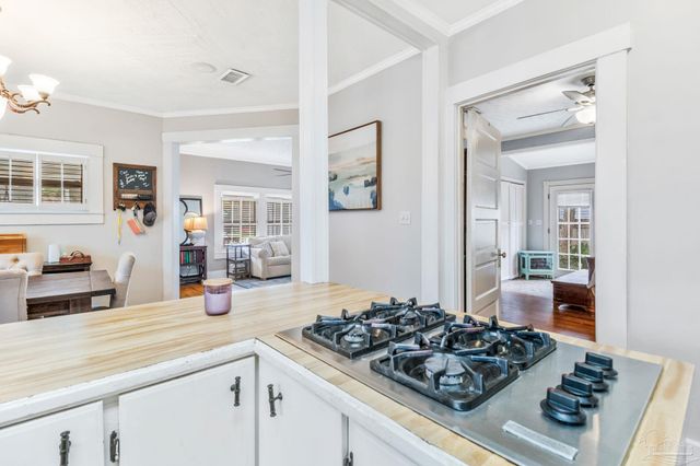 1630 E Lee St, Pensacola, FL 32503