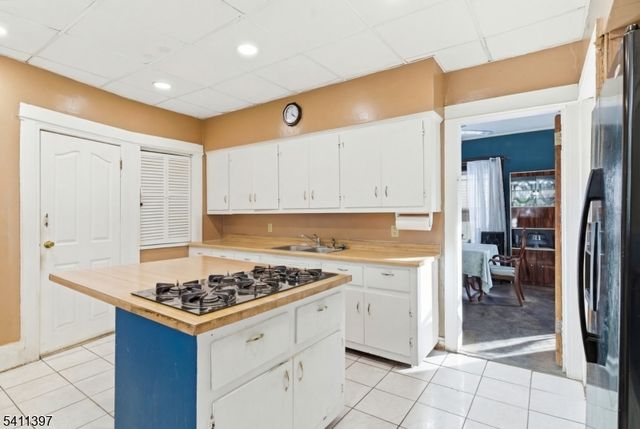 44 N 10Th St, Newark City, NJ 07107