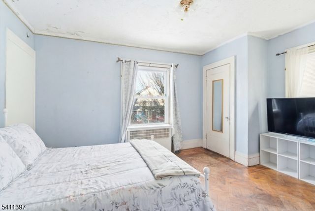 44 N 10Th St, Newark City, NJ 07107