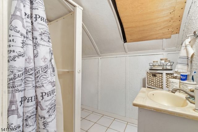 44 N 10Th St, Newark City, NJ 07107