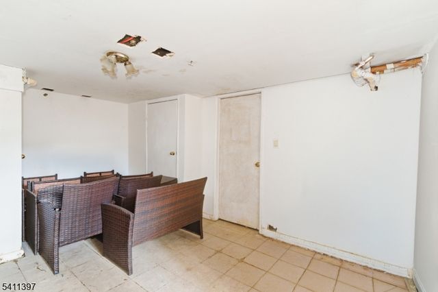 44 N 10Th St, Newark City, NJ 07107