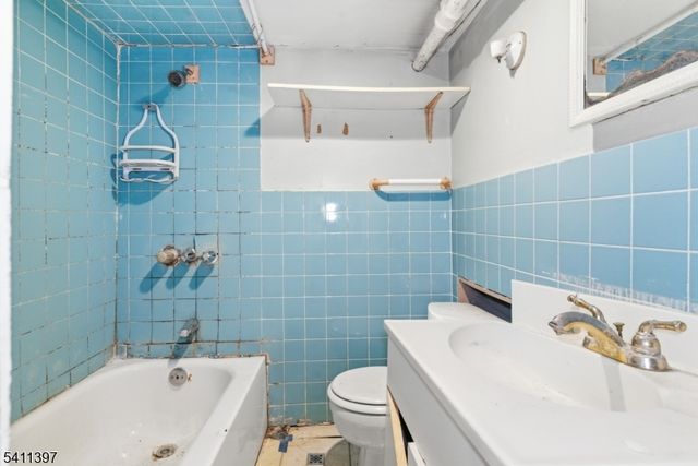 44 N 10Th St, Newark City, NJ 07107