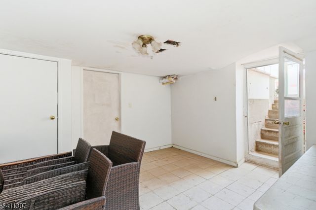 44 N 10Th St, Newark City, NJ 07107