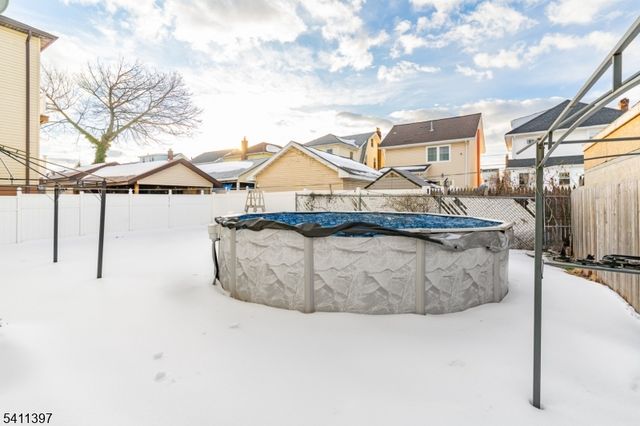 44 N 10Th St, Newark City, NJ 07107